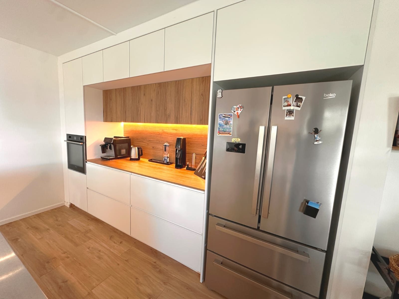 Cuisine bois & inox (vue 1)
